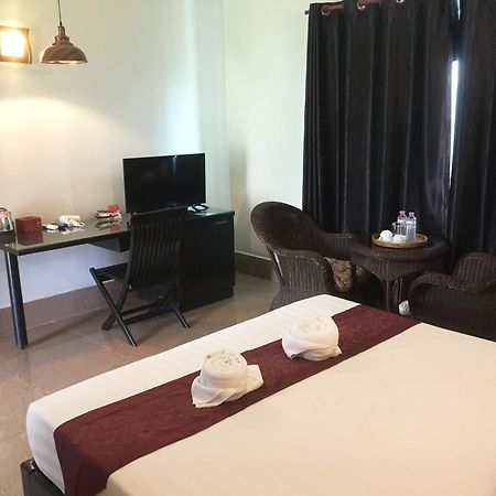 Central Night Hotel Siem Reap Buitenkant foto