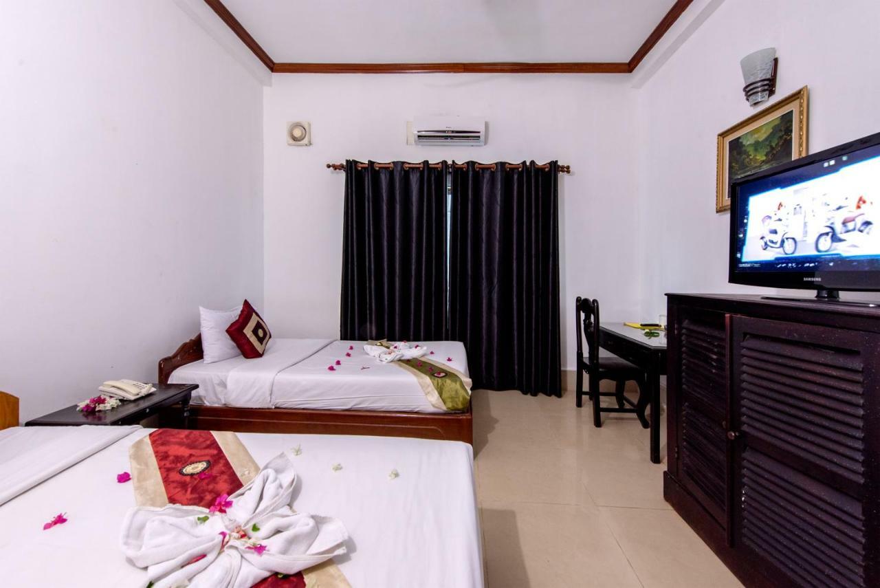 Central Night Hotel Siem Reap Buitenkant foto